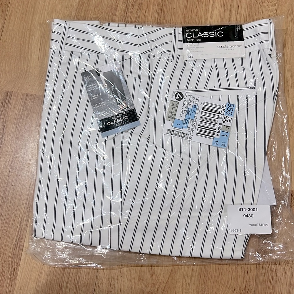 Liz Claiborne Emma White and Black Striped Straight Leg Pants